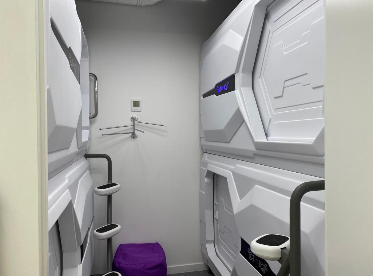 Av-1 Capsule Hotel 키예프 외부 사진