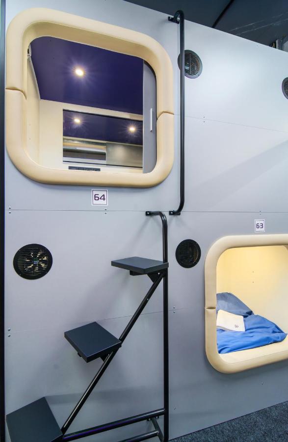Av-1 Capsule Hotel 키예프 외부 사진