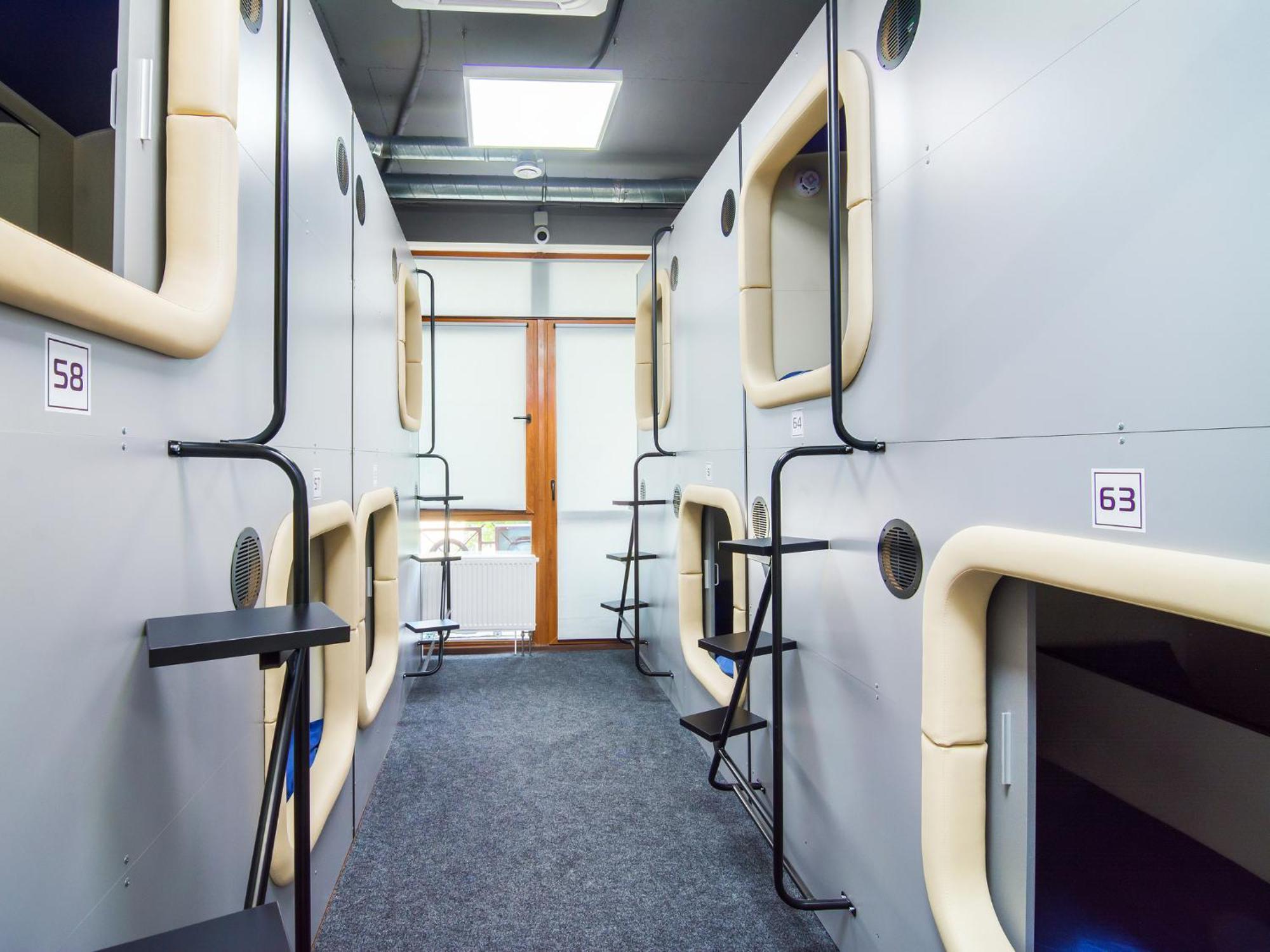 Av-1 Capsule Hotel 키예프 외부 사진