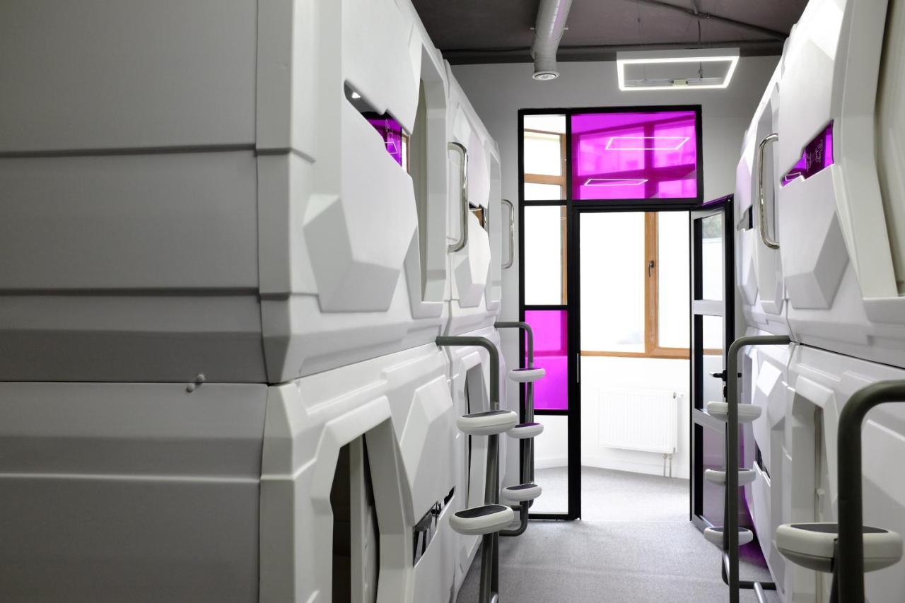 Av-1 Capsule Hotel 키예프 외부 사진