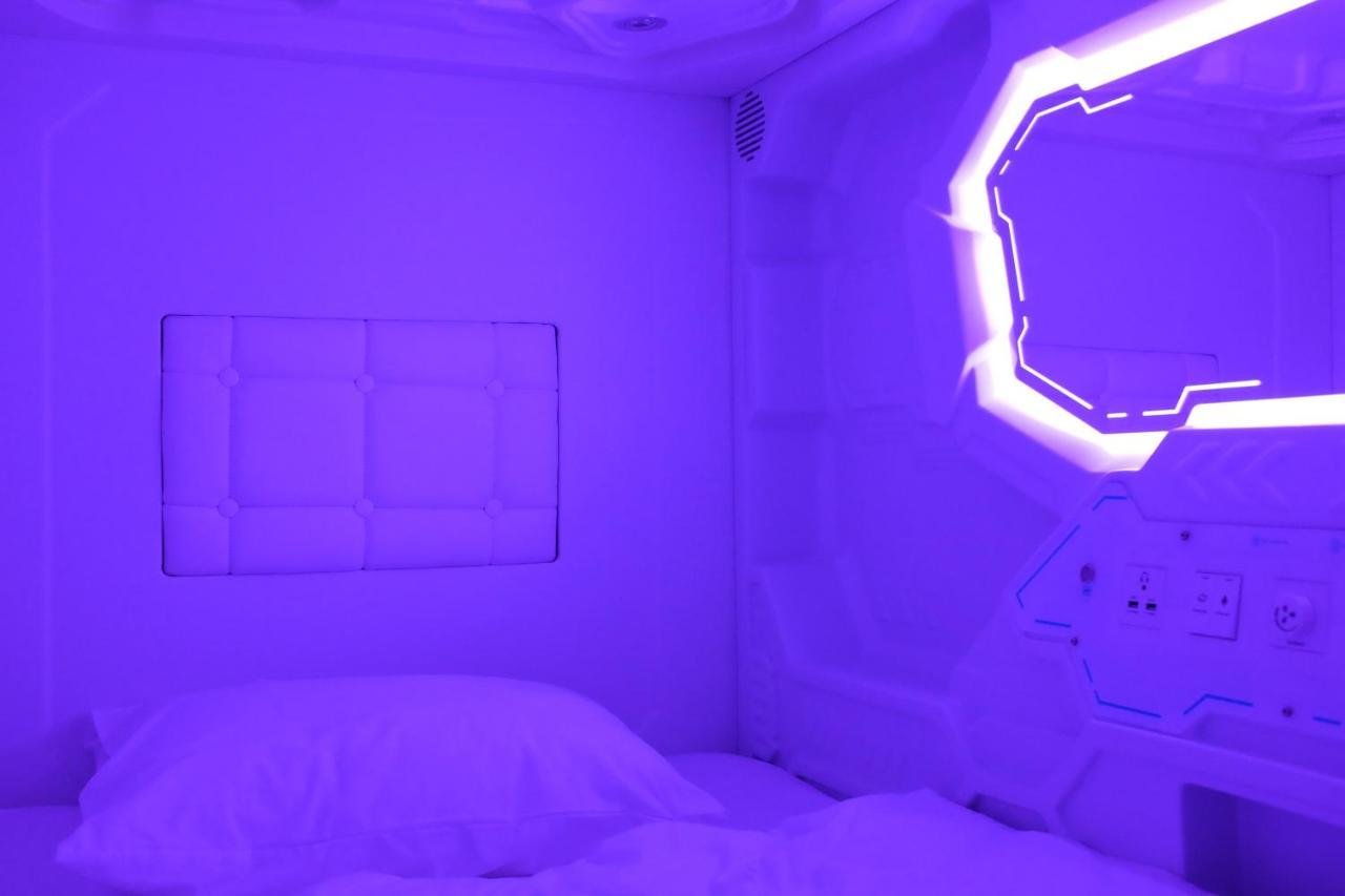 Av-1 Capsule Hotel 키예프 외부 사진